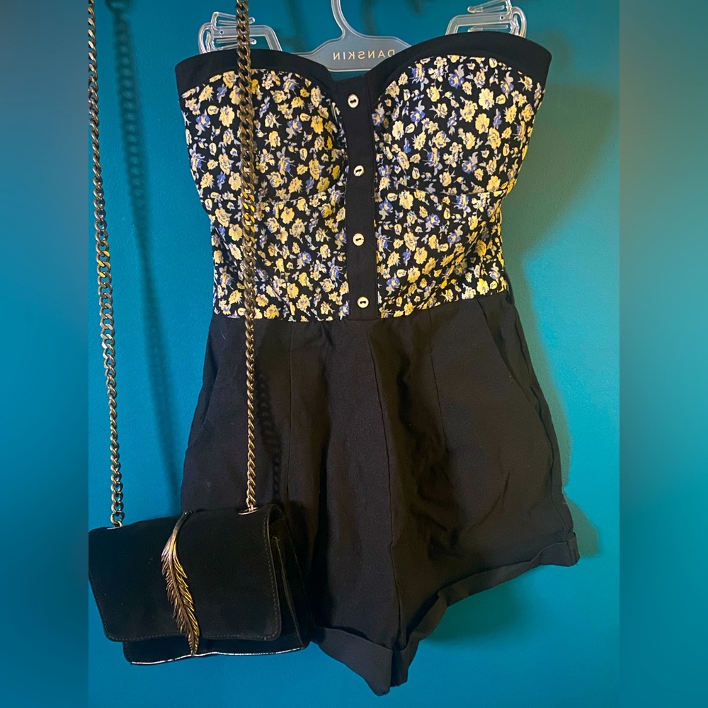 Strapless romper
